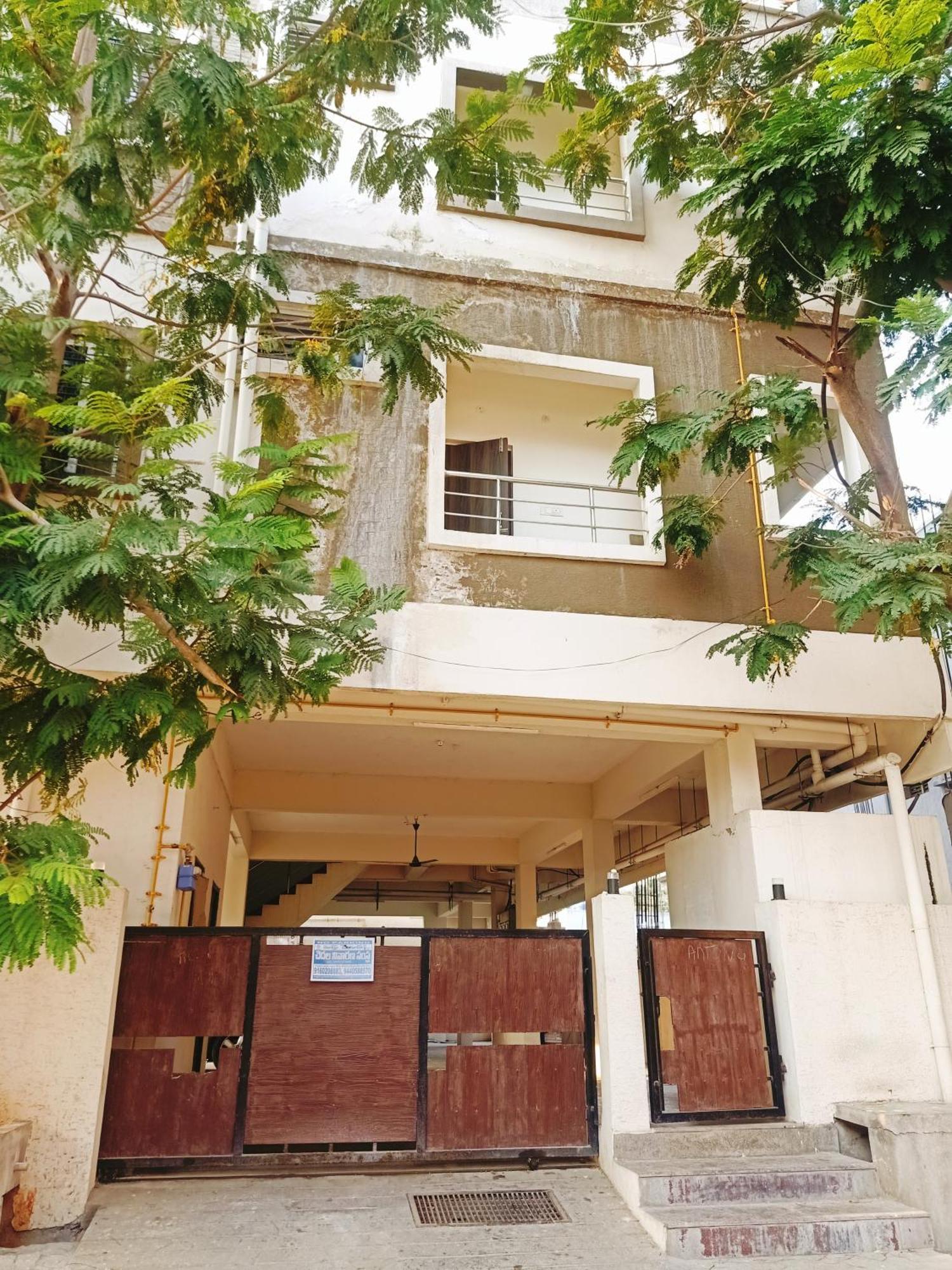Garuda Grand Tirupati Exterior foto